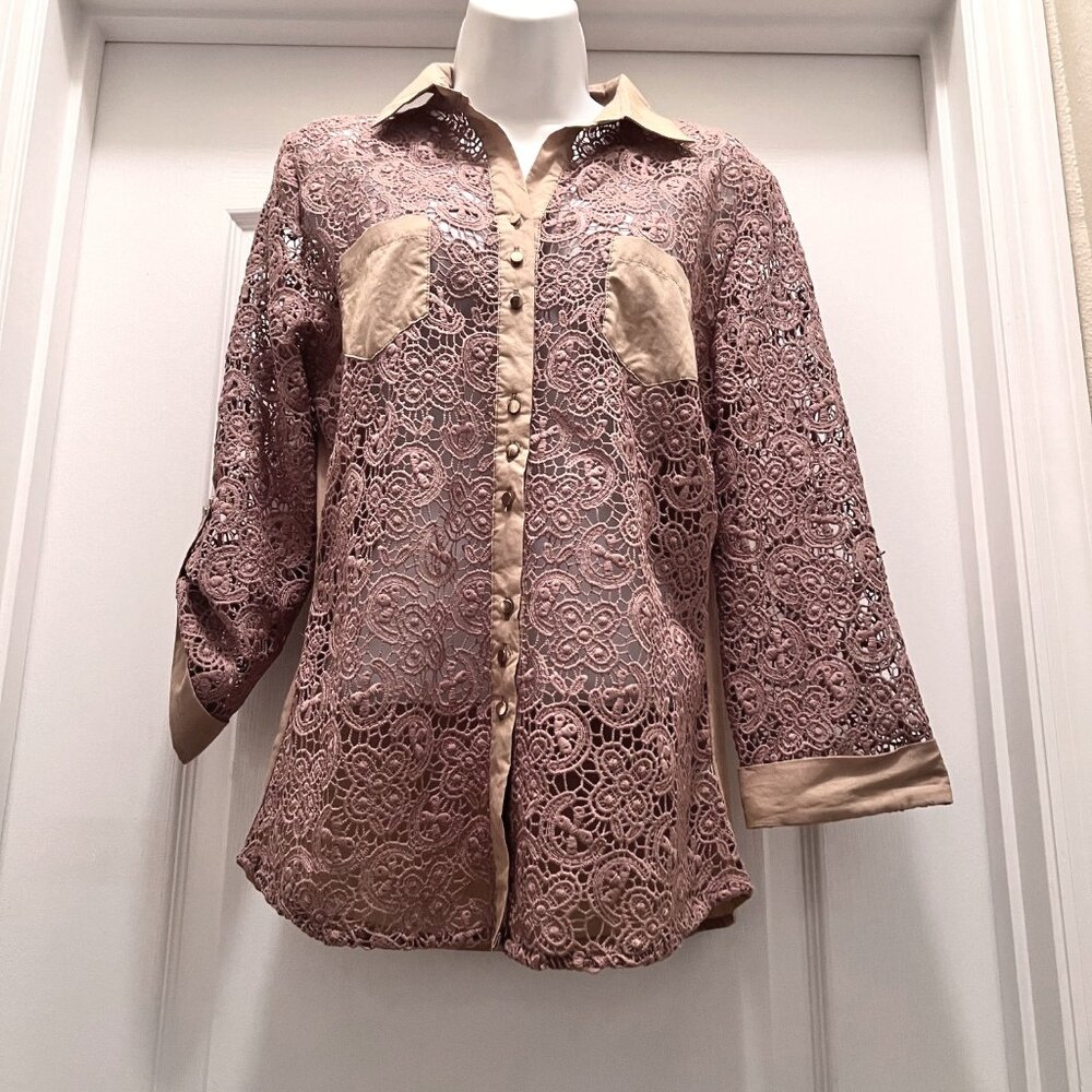 Mechant Women's Embroidered/Lace Cotton Gold Button Up Blouse-Camel-Medium-Fall